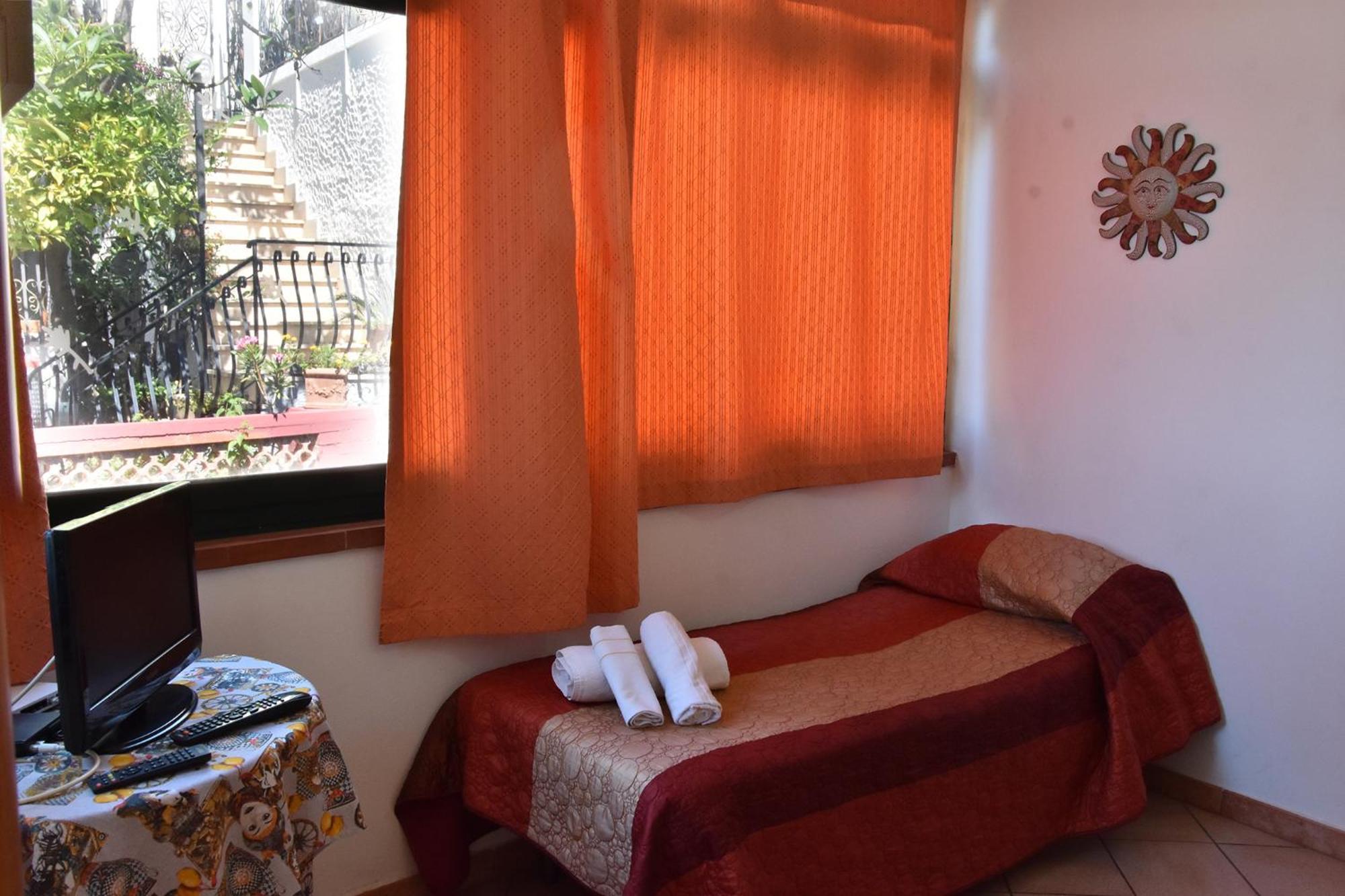 Holiday Home Gionny & Mary Taormina Eksteriør bilde